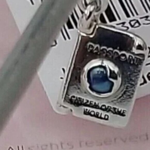 AUTHENTIC PANDORA STERLING SILVER Openable Passport Dangle Charm 792680C01 - Picture 9 of 9